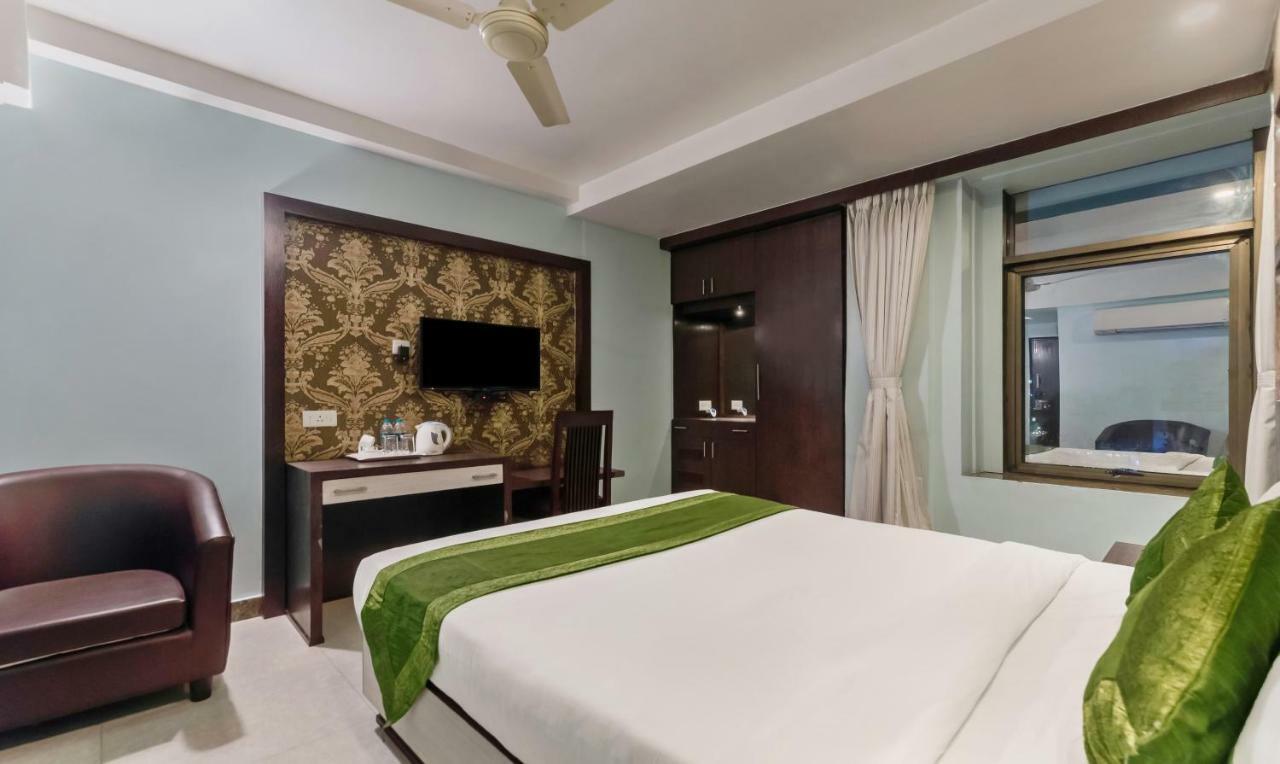 Oyo 3811 Geetanjali Regency Hotel Колката Екстериор снимка