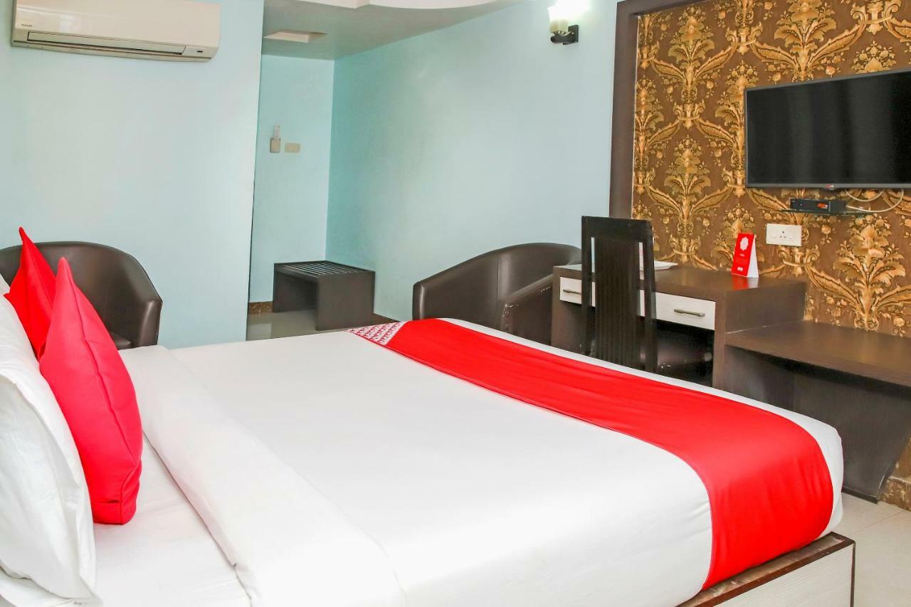 Oyo 3811 Geetanjali Regency Hotel Колката Екстериор снимка