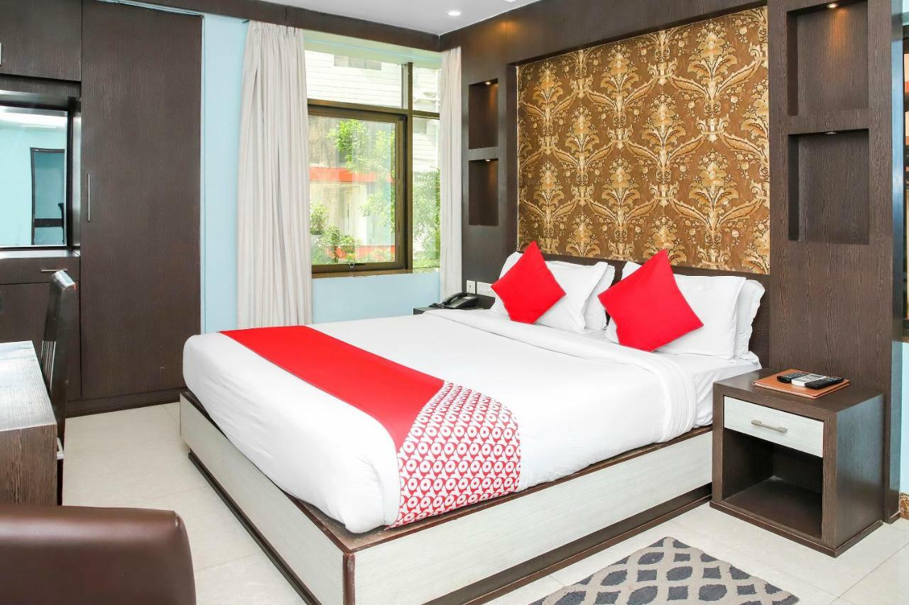 Oyo 3811 Geetanjali Regency Hotel Колката Екстериор снимка